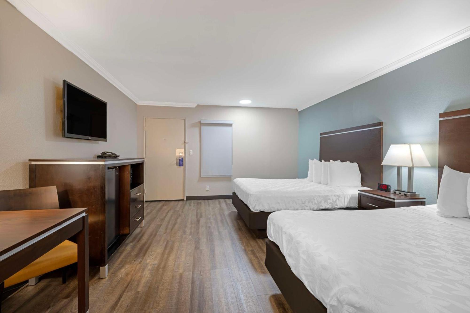 Best Western Courtesy Inn Hotel - Anaheim Resort At The Park Экстерьер фото