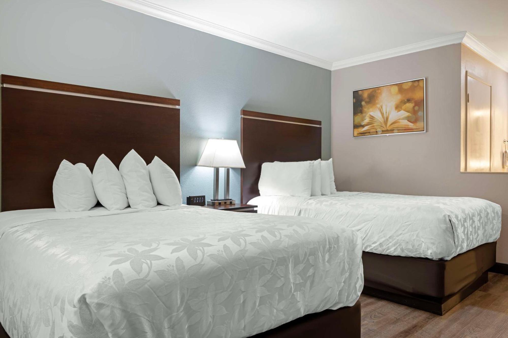 Best Western Courtesy Inn Hotel - Anaheim Resort At The Park Экстерьер фото